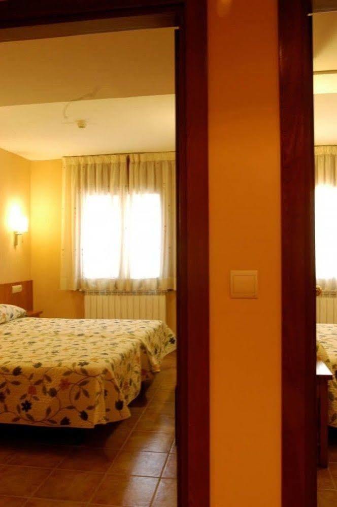 El Pilar Hotel *